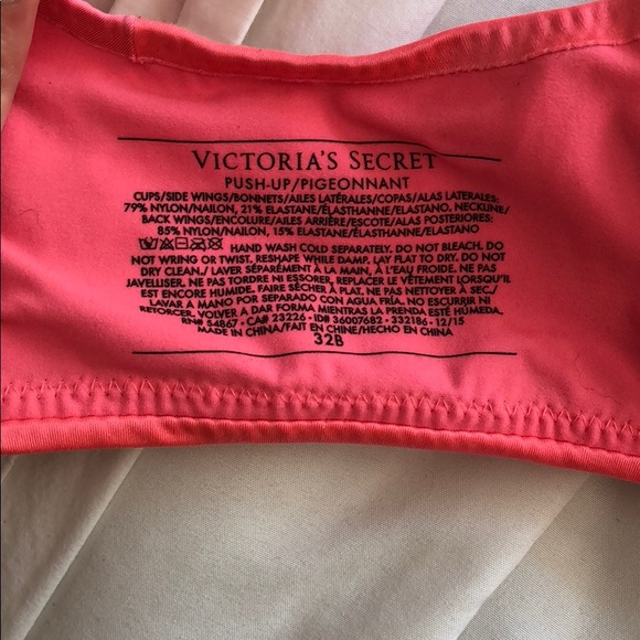 Pink bra - Picture 3 of 4